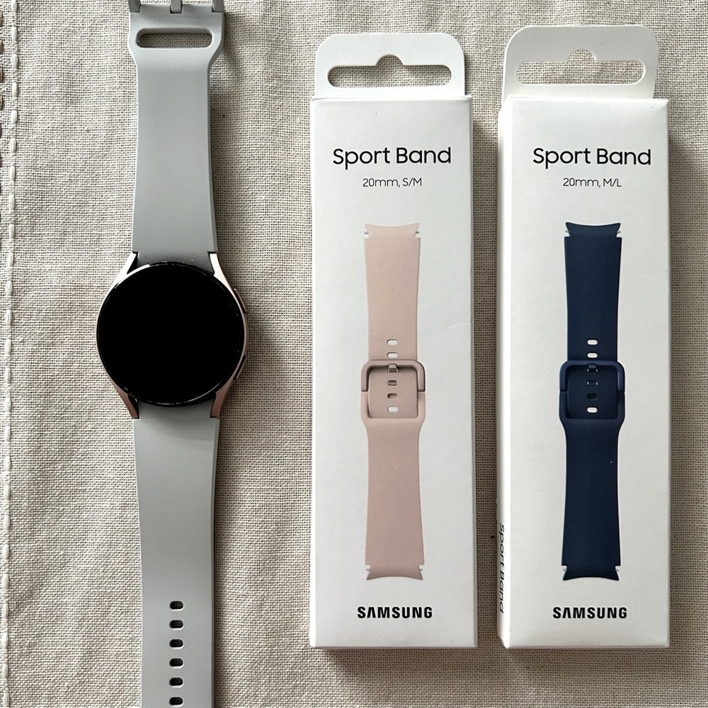 Samsung Galaxy Watch 4 with Bluetooth and cellular